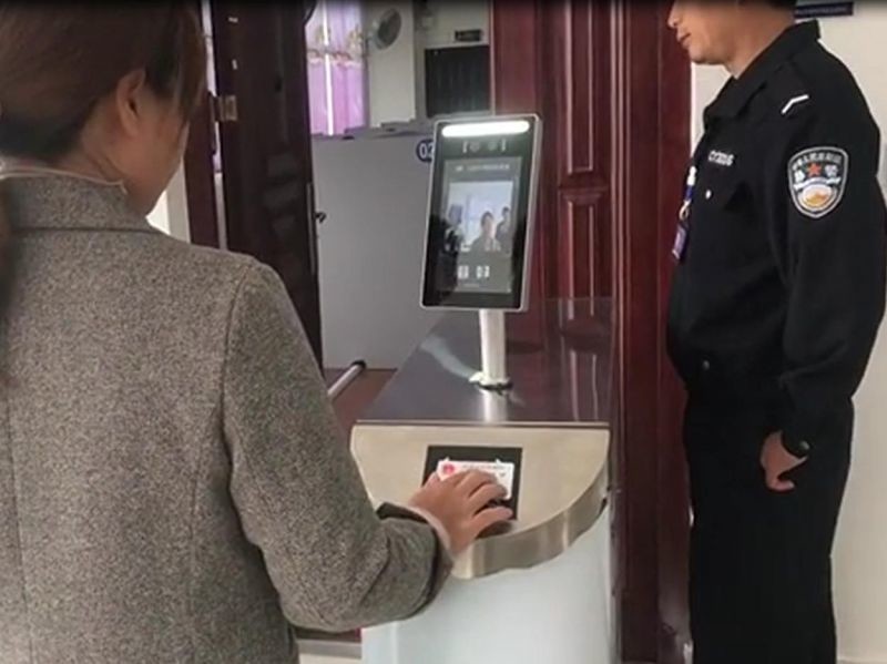 8����Ę�R�eһ�w�C